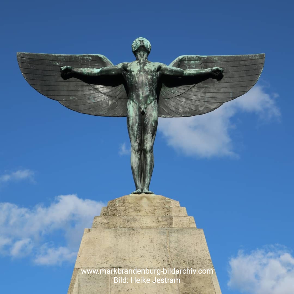 Lichterfelde Ikarus (1)